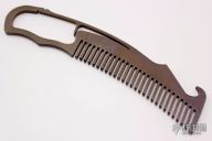 Combariner Comb with Integral Carabiner