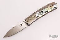 Scrimmed Gold Lip Pearl Lockback